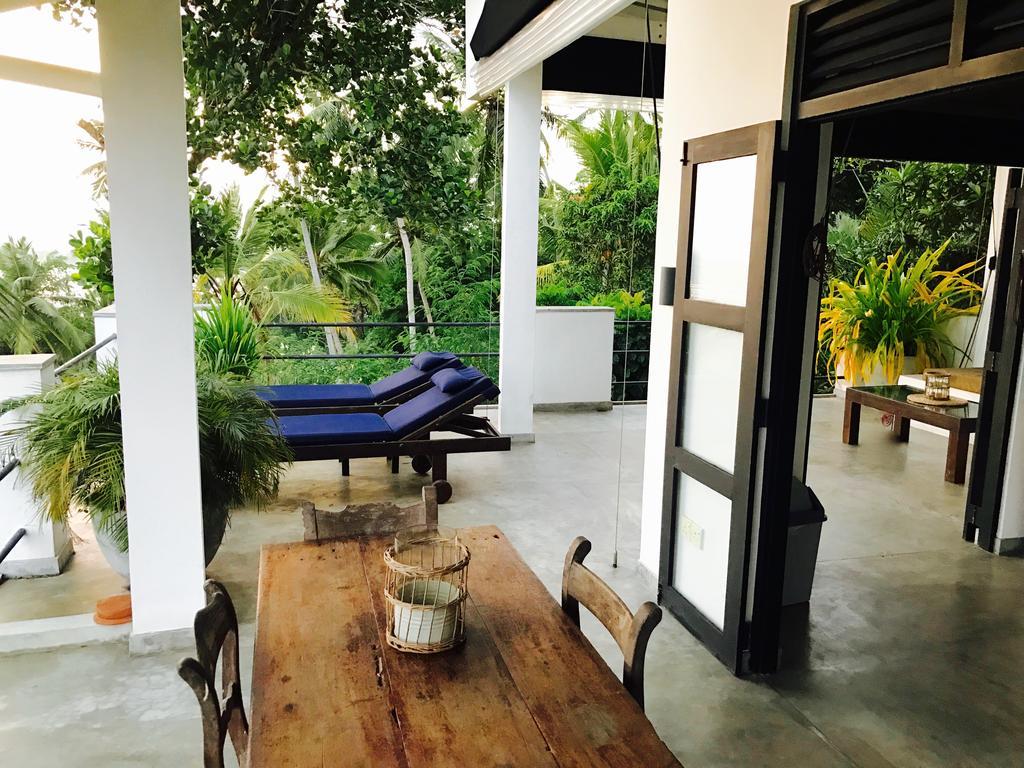 Lara'S Place Unawatuna Exterior photo